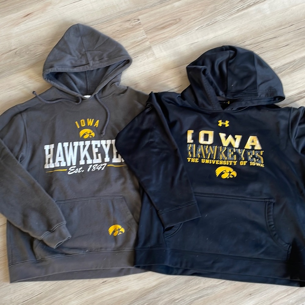 Lot of 2 University of Iowa Hawkeyes sweat shirts